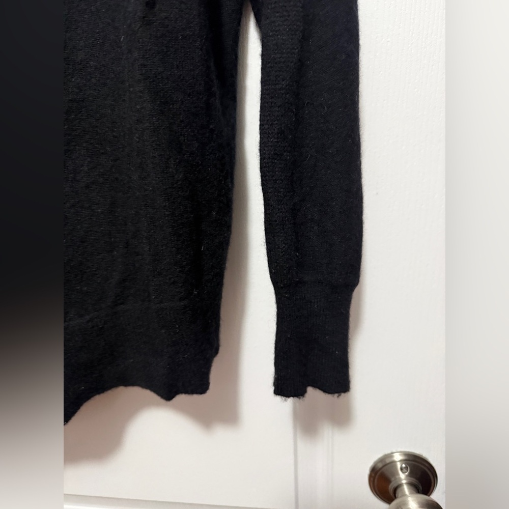 Aqua Cashmere Women’s L Black Asymmetrical Side Slit Sweater Quiet Luxury - Picture 13 of 16